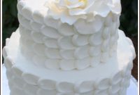 How to Make a Vintage Petal Cake